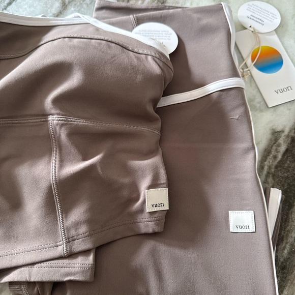 NWT! Vuori Chocolate Brown Leggings and Top Set - Picture 4 of 6